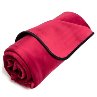 Fascinator King Waterproof Throw - Merlot